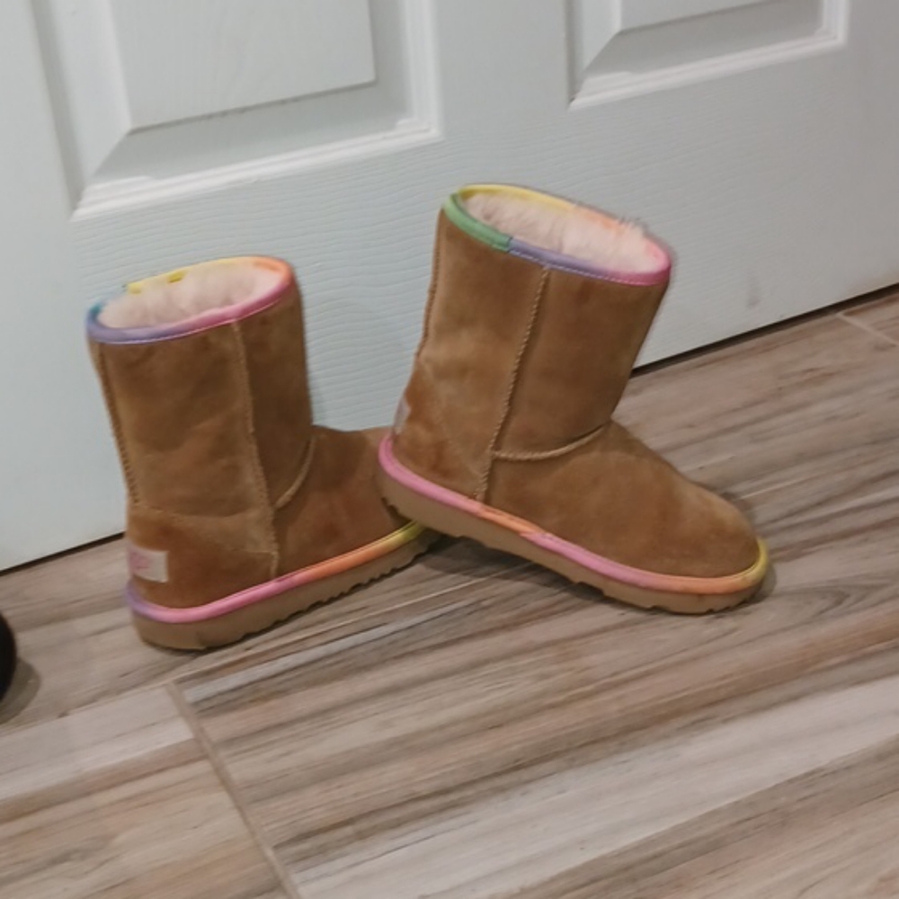Ugg